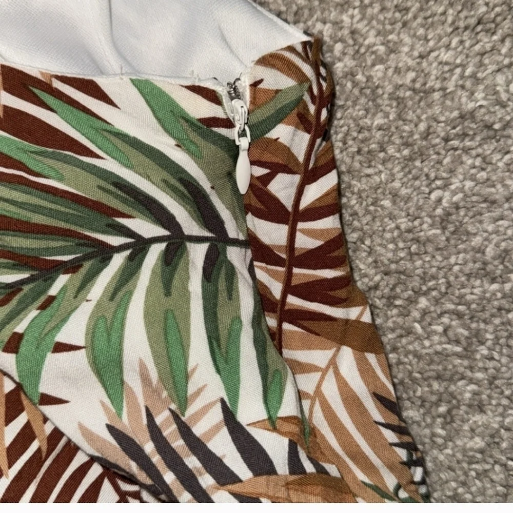 Tropical Leaf Print One Shoulder Romper - Picture 5 of 9